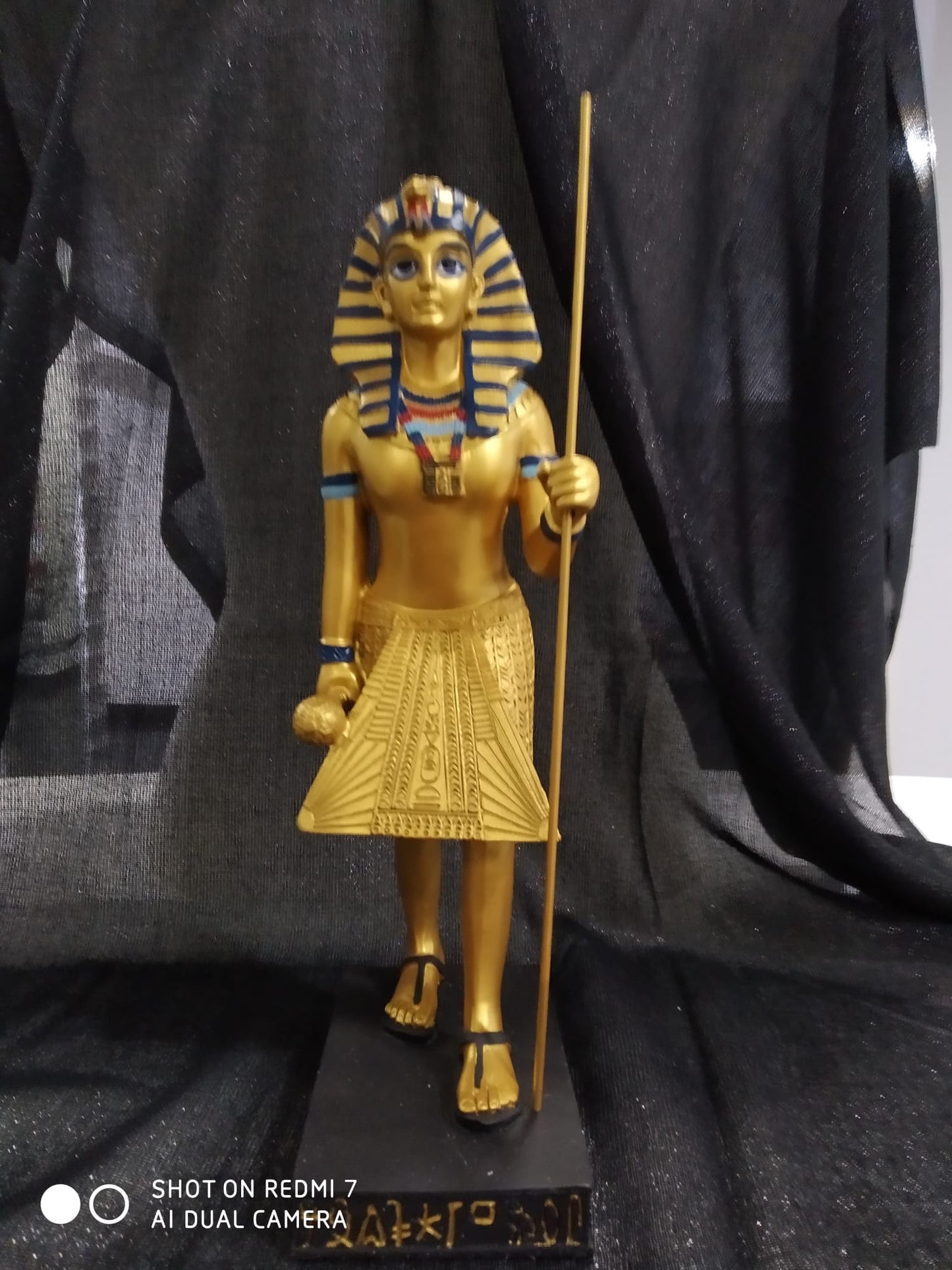 Figura Egipto Rey TUT 26cm.dorado, resina