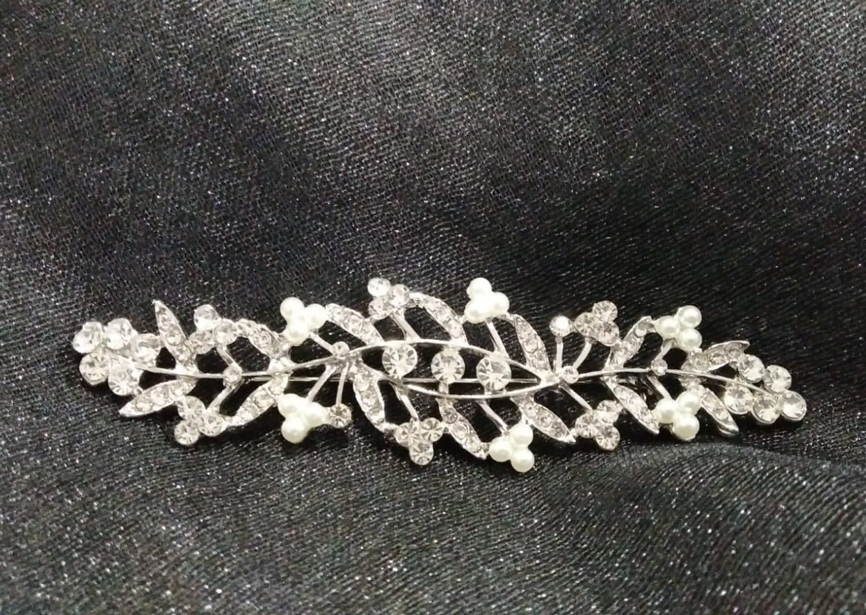 Broche mantilla dorado y plateado