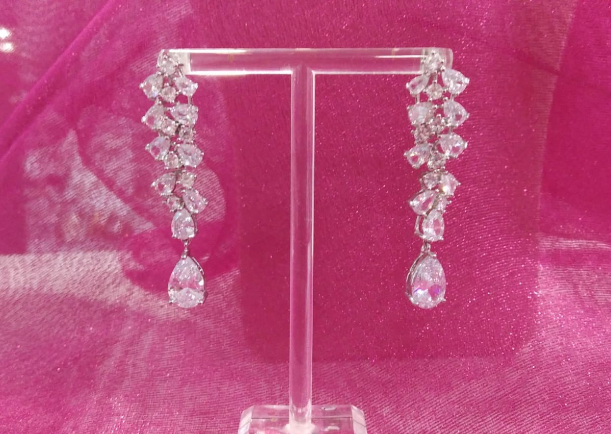 Pendientes circonitas