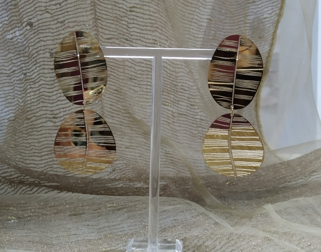 Pendientes dorados acero