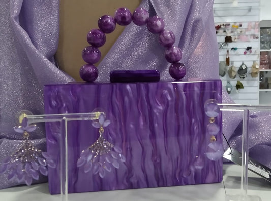 Bolso con asa bolas morado