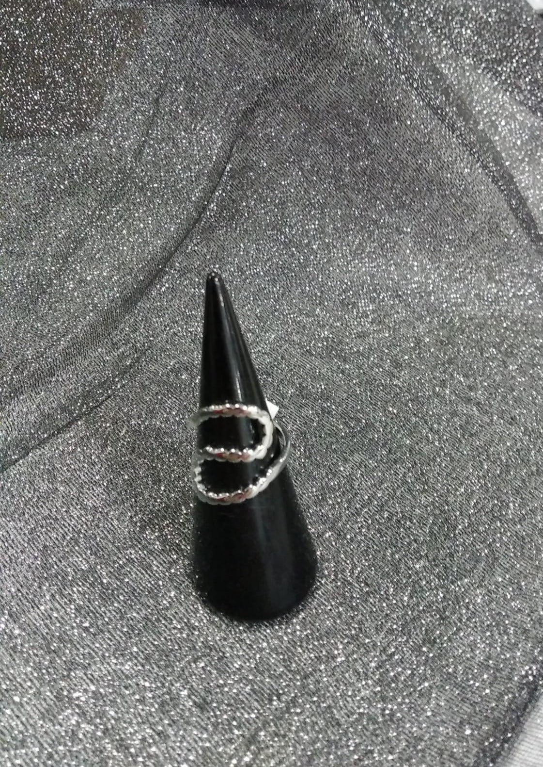 Anillos plateado de acero.