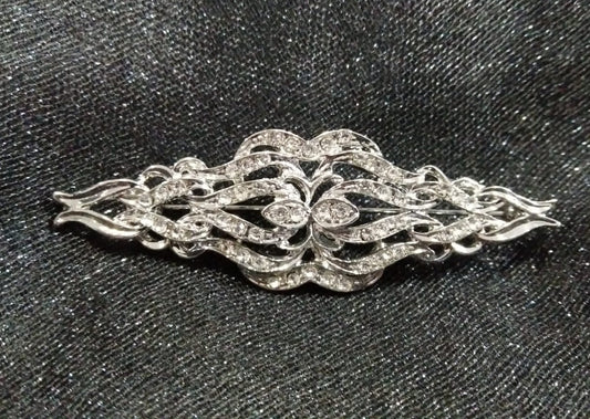 Broche mantilla dorado y plateado