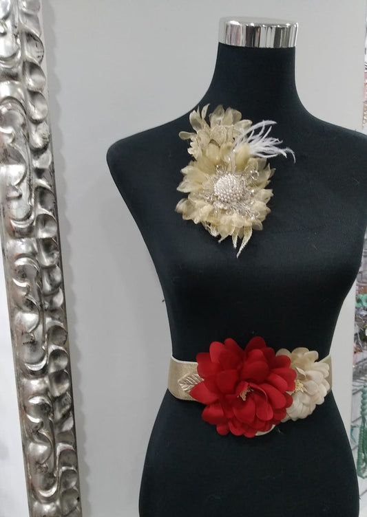 Broche con plumas y perlas