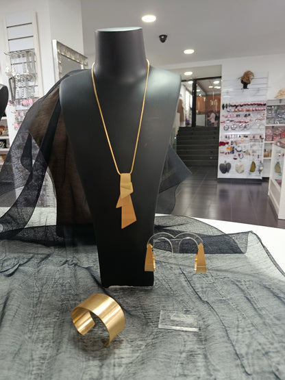 Colgante acero dorado ajustable