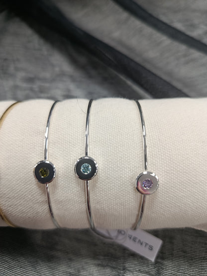 Pulsera rígida acero, círculo con cristal en color, transparente, azul, verde y morado, Moments
