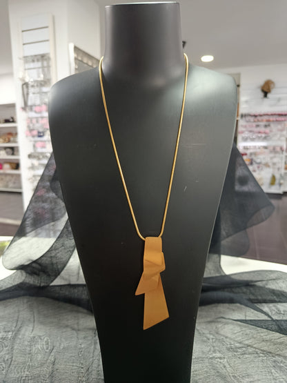 Colgante acero dorado ajustable