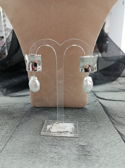 Pendientes acero plateado con perlas, Moments