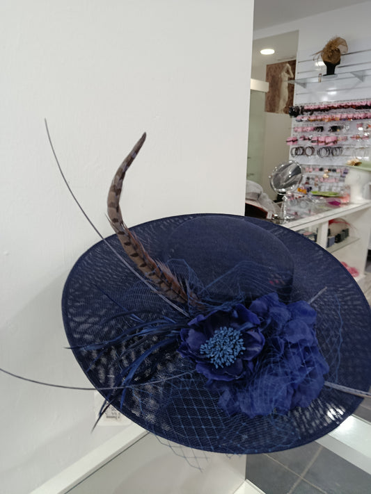 Pamela azul marino , 44 cm. De diámetro co diadema