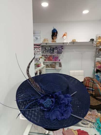Pamela azul marino , 44 cm. De diámetro co diadema